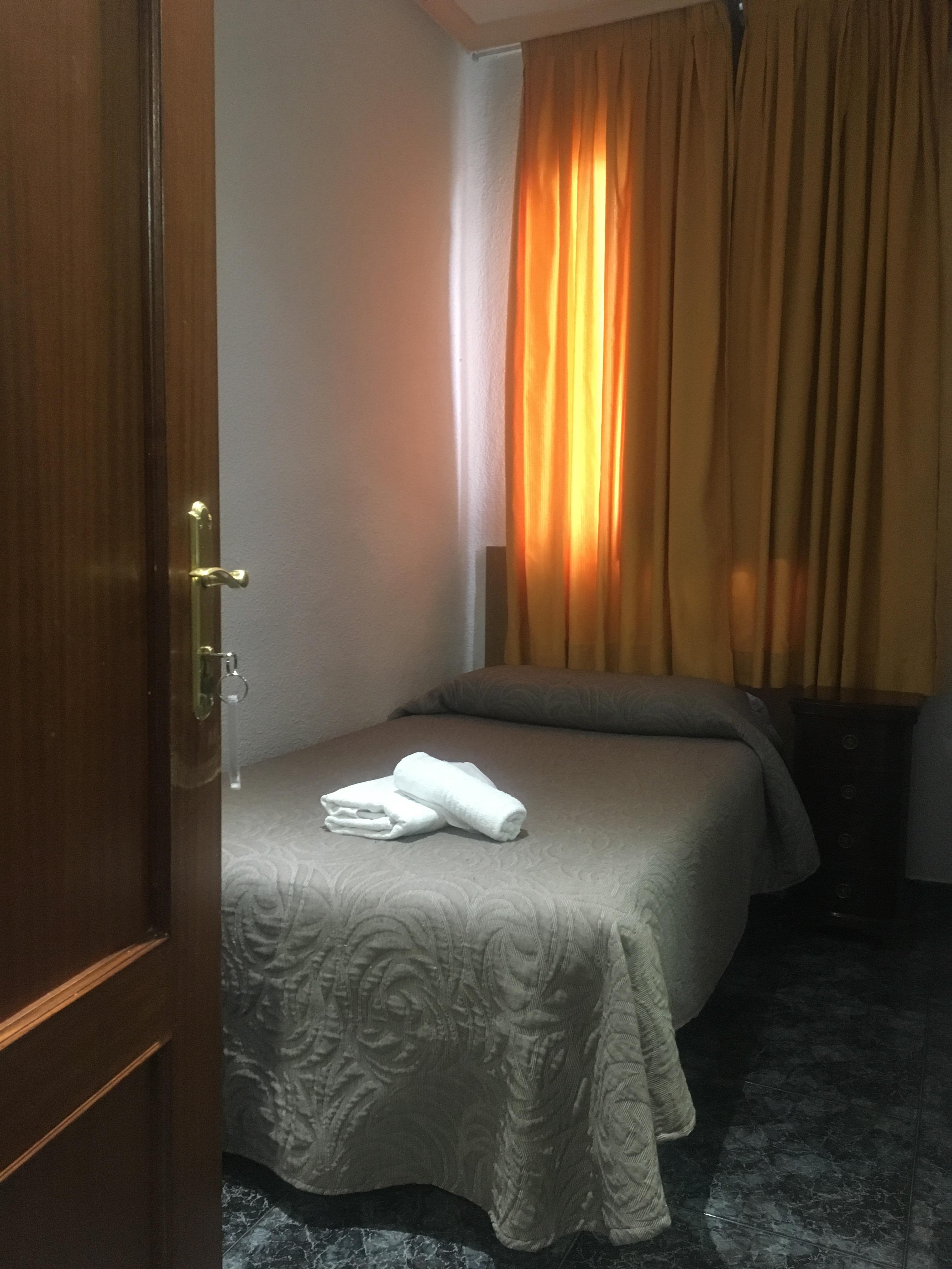 โอสตัล กอนชิตา เลกาซปี Hotel มาดริด ภายนอก รูปภาพ
